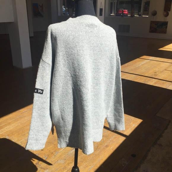 Grey decorative patchwork oversized sweater - Picture 6 of 6